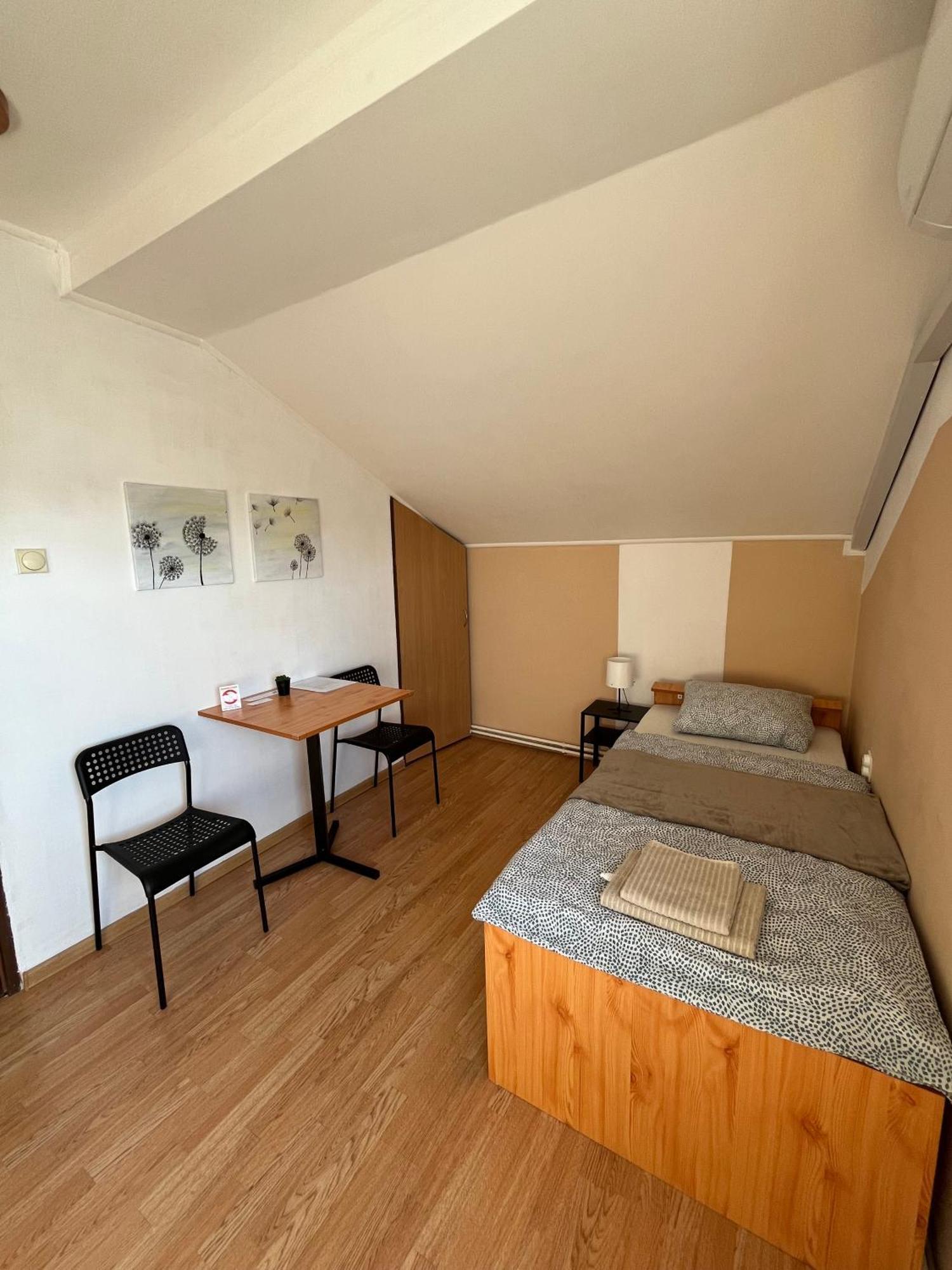 Sobe Zoka Apartment Subotica Exterior photo
